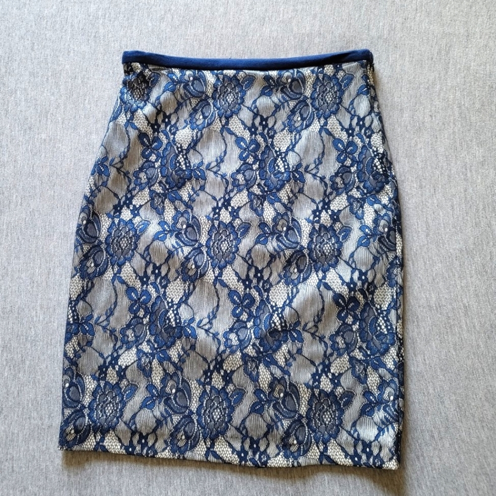 The Limited lace pencil skirt